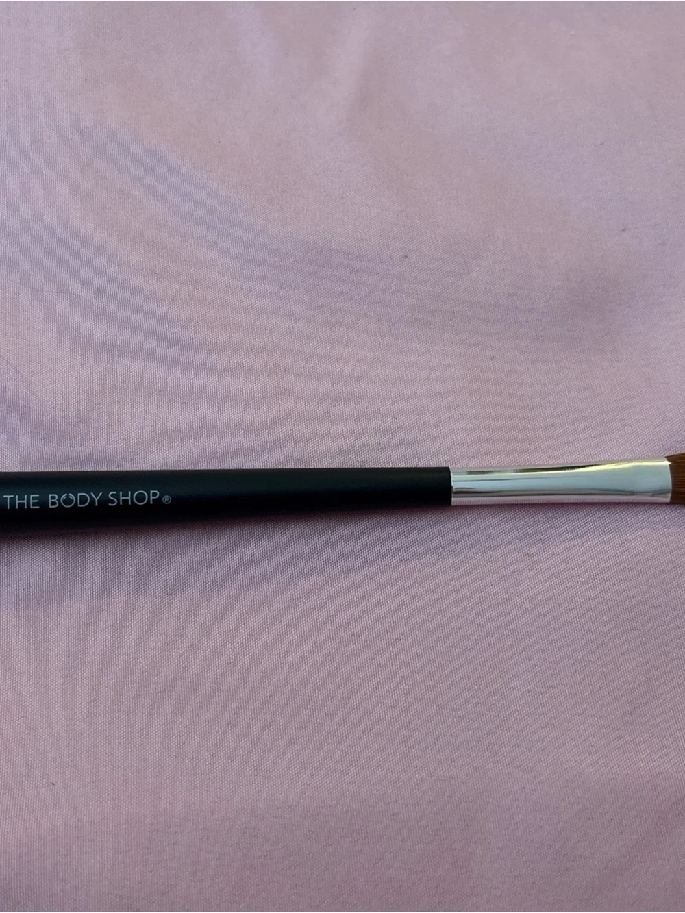 The Body Shop Eyeshadow Blender  Brush